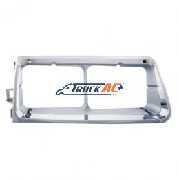 06-15233-001 Headlight Bezel For 1989-2009 Freightliner FLD - Passenger - United Pacific 40965B